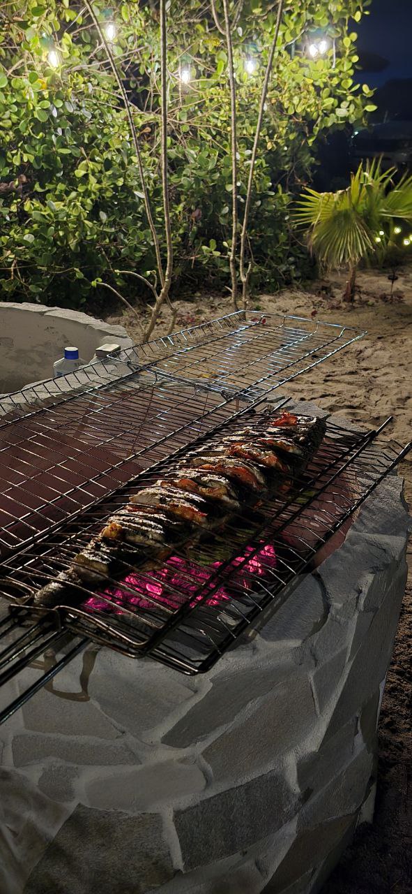 Peixe na brasa — Vila Massambaba